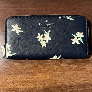 Brand new Kate Spade wallet